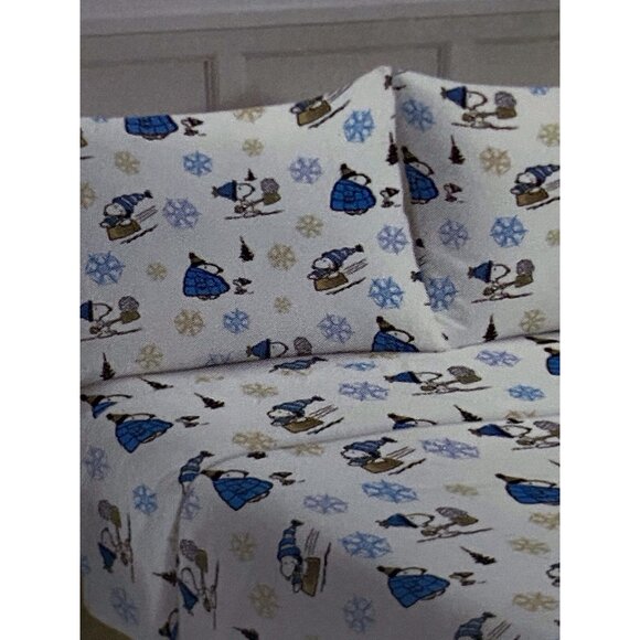 Peanuts Snoopy Puffy Coat FULL SIZE Sheet Set Christmas Puffer Jacket White Blue - Picture 11 of 13